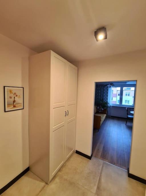 Uroczy Apartament Blisko Centrum - 10 Min Do Plazy غدينيا المظهر الخارجي الصورة